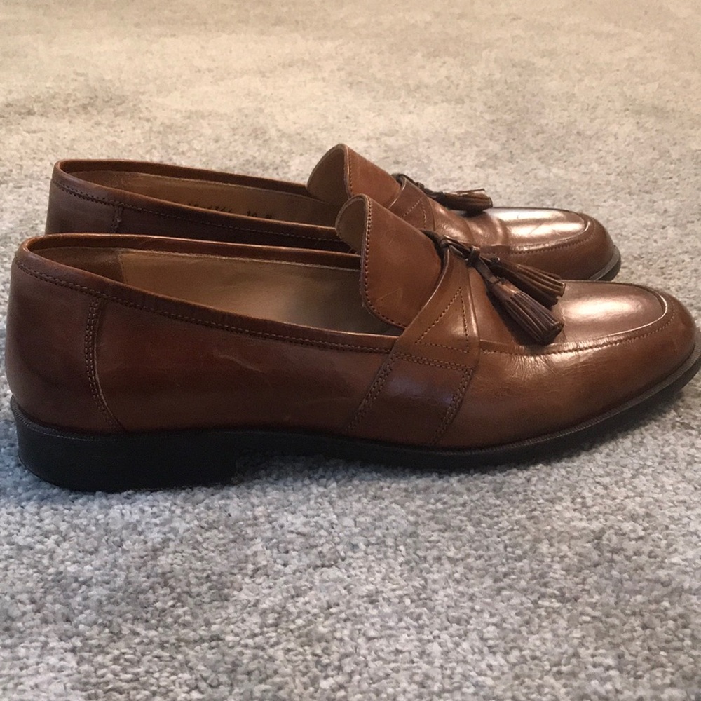 Johnston & Murphy tassel loafer dress shoe 10M
